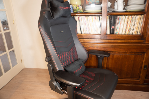 Noblechairs Hero Real Leather + Noblechairs Footrest Real Leather